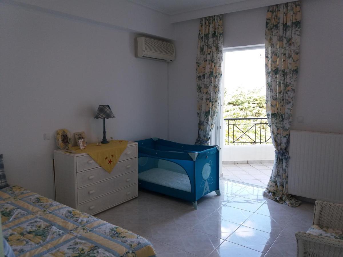 Néa Mákri Beach House Villa חדר תמונה